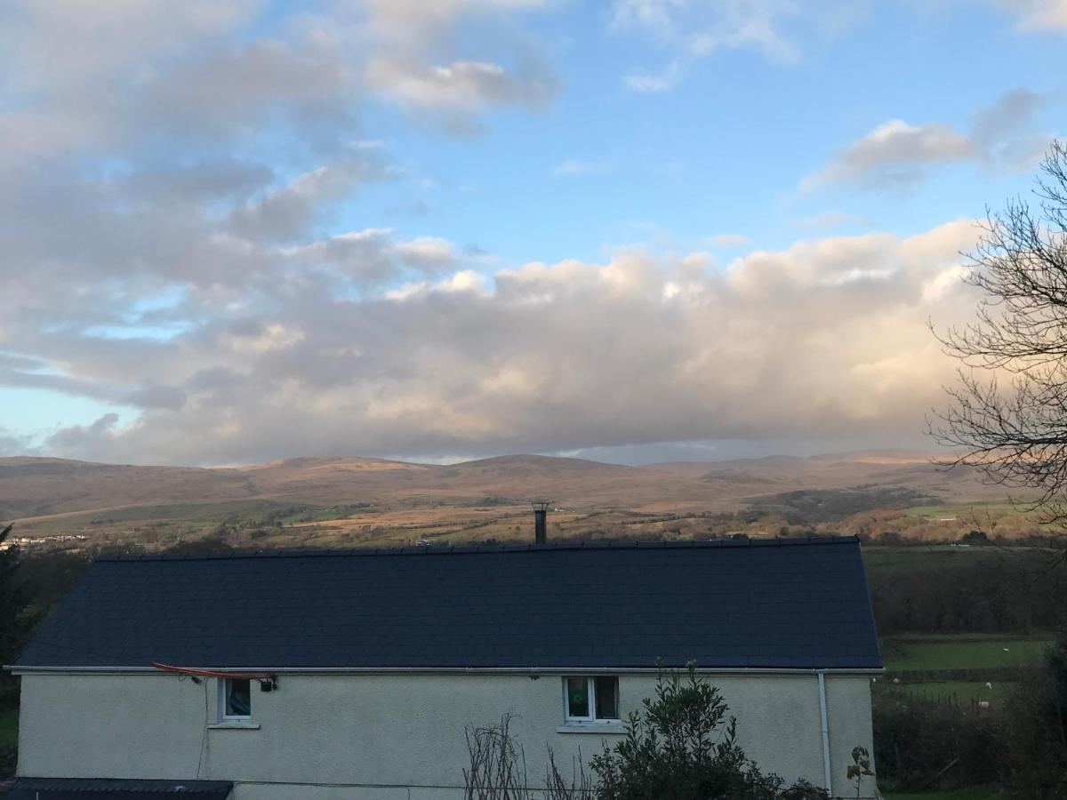 Cwtch Farm Bed & Breakfast Ystalyfera Luaran gambar