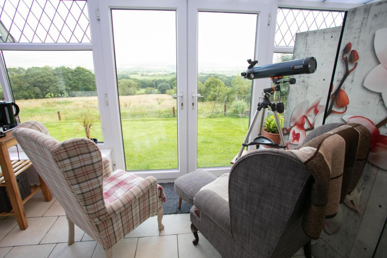 Cwtch Farm Bed & Breakfast Ystalyfera Luaran gambar